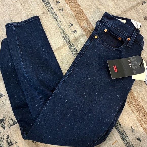 Levi’s Wedge high rise jeans size 25 NWT - Picture 1 of 3